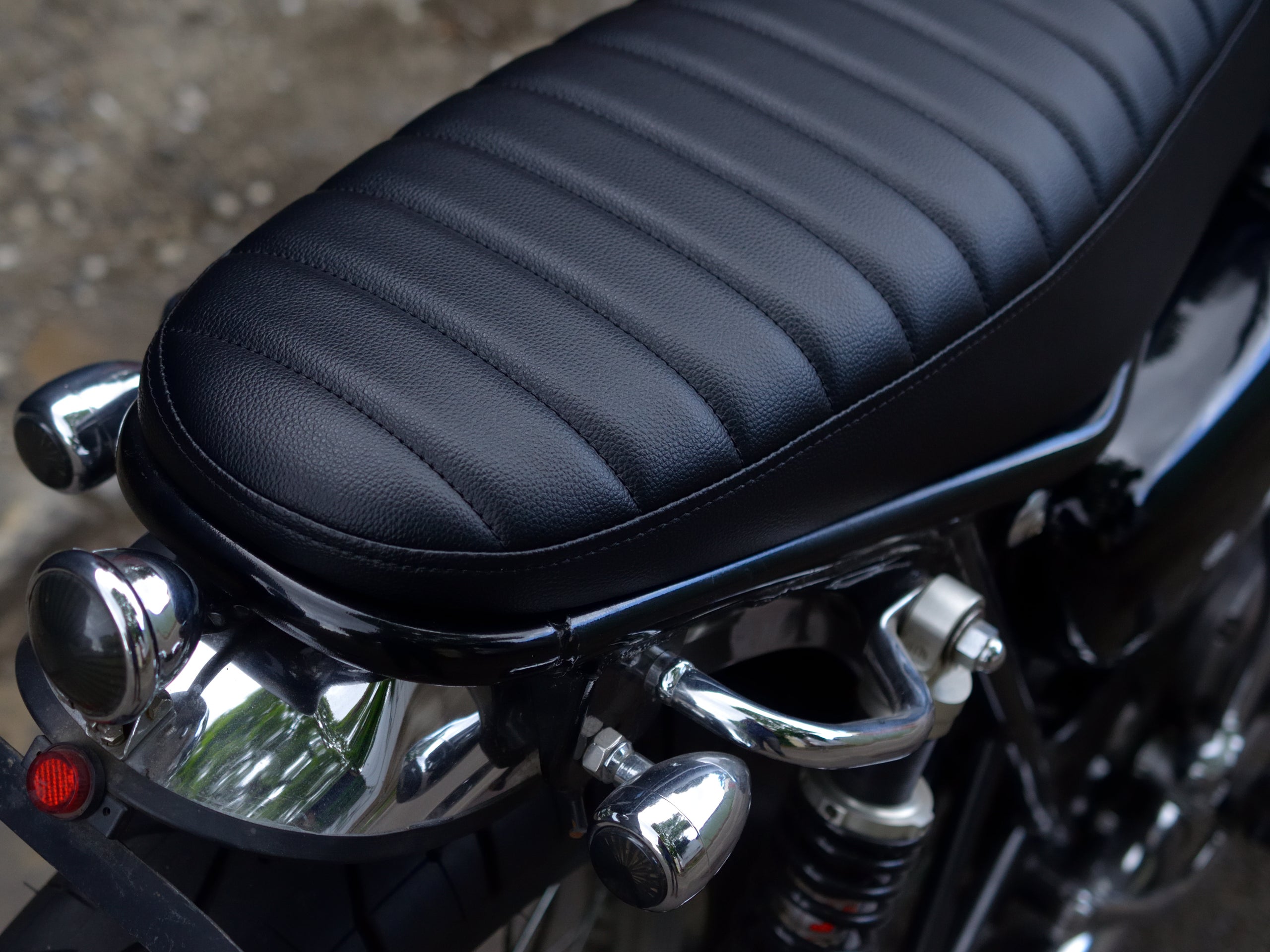 Kawasaki w650 seat cheap